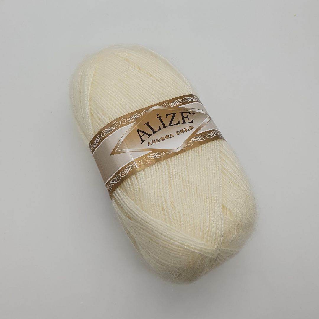 Пряжа Alize Angora Gold 80% акрил 20% шерсть 100г 550м цв.62-молочный для кукол