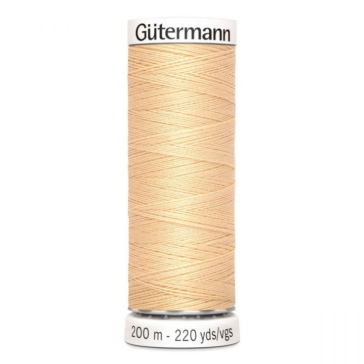 Нить Gutermann Sew-all 100%п/э цв.кремово-бежевый (006) 200м 748277 для кукол