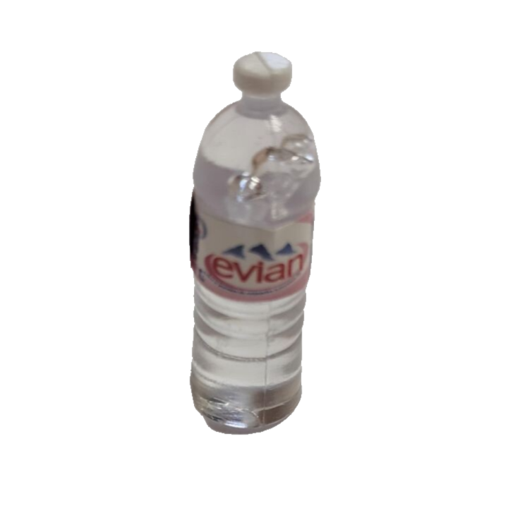 Миниатюра Бутылочка Evian круглая 3*1см для кукол